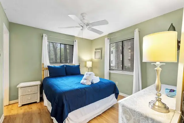 Bedroom at Fiddler’s Cove 11C